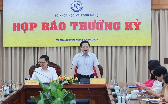 Thứ trưởng Khoa học và Công nghệ Nguyễn Hoàng Giang chủ trì phiên họp. Ảnh: TTTT