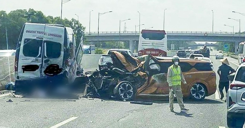 Khẩn trương khắc phục hậu quả vụ tai nạn giao thông nghiêm trọng trên cao tốc Hà Nội - Hải Phòng- Ảnh 1.