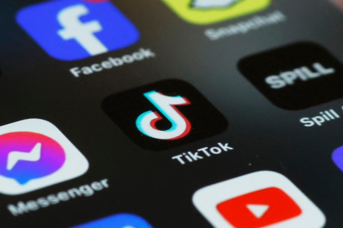 Ứng dụng TikTok trên điện thoại. Ảnh: AFP