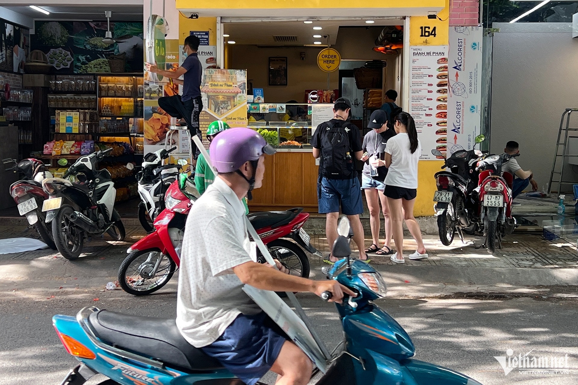 banh mi phan 1 2485.jpg