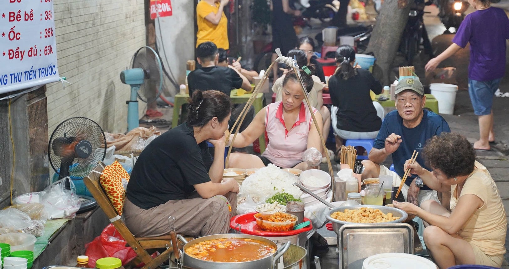 Đánh Giá & Nhận Xét Thực Tế từ Khách Hàng về Bún Riêu Bà Tam