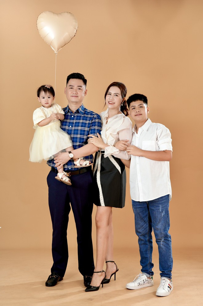 3 nữ diễn viên xinh đẹp, nổi tiếng, ngoài đời đều là công an: Hôn nhân viên mãn, giàu có- Ảnh 17. 3 nữ diễn viên xinh đẹp, nổi tiếng, ngoài đời đều là công an: Hôn nhân viên mãn, giàu có- Ảnh 17.