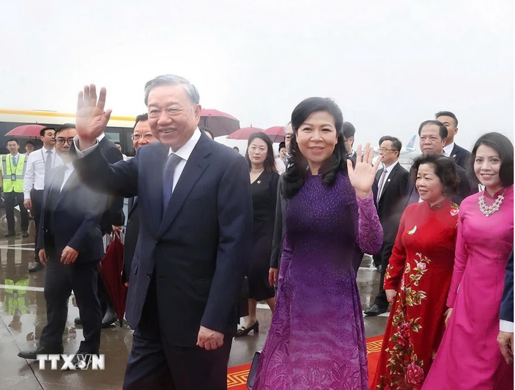 General Secretary, President To Lam and his wife arrive in Guangdong ...