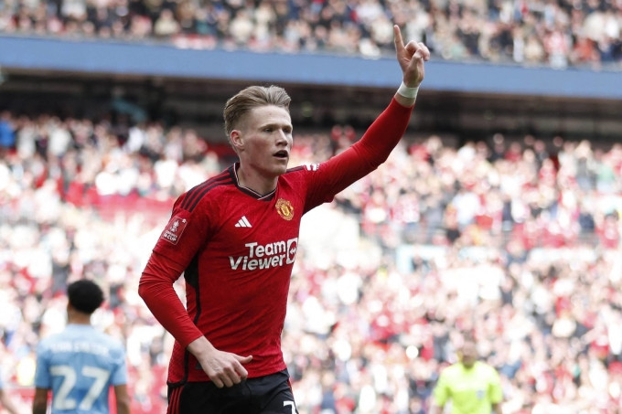 McTominay mừng bàn trong trận bán kết Cup FA, Man Utd gặp Coventry City hôm 21/4. Ảnh: PA