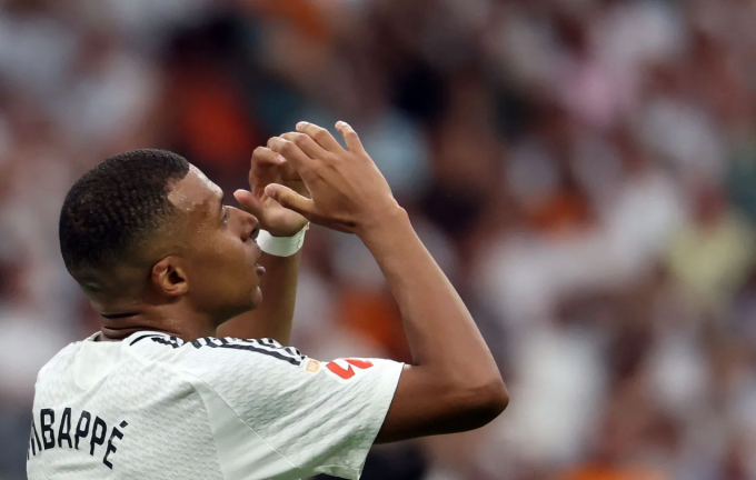 Mbappe chưa thể ghi bàn đầu tiên cho Real ở một trận chính thức. Ảnh: AFP