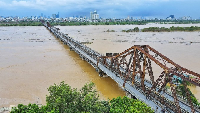 hanoi_lu.jpg