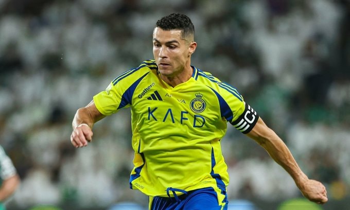 Ronaldo trong trận gặp Al Ahli. Ảnh: ANFC