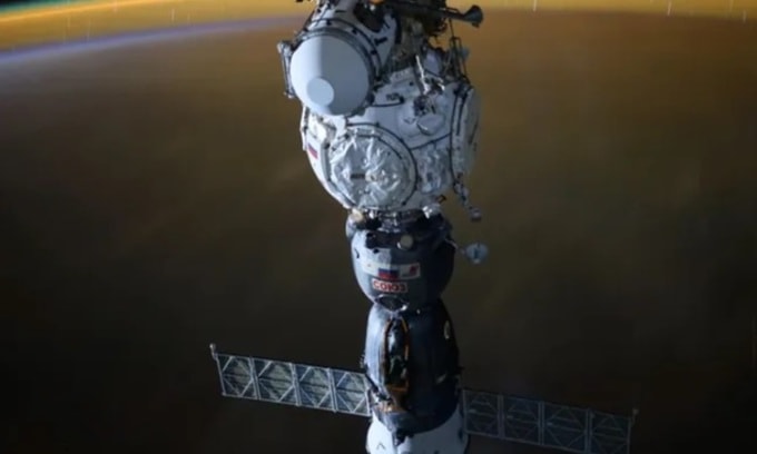 Tàu Soyuz MS-25 đang ghép nối với trạm ISS. Ảnh: NASA