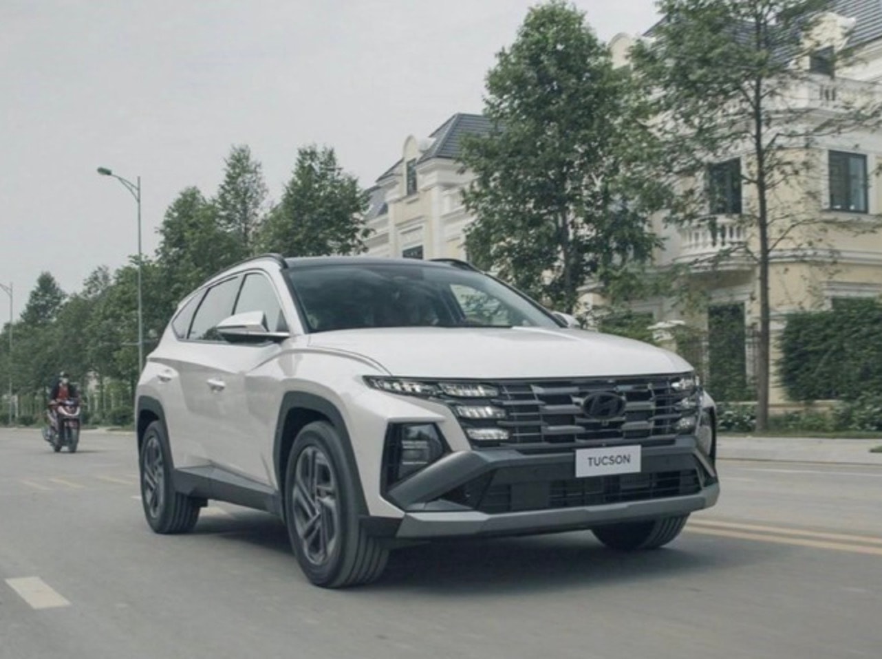 Lộ ảnh Hyundai Tucson 2024 chạy thử tại Việt Nam - 1