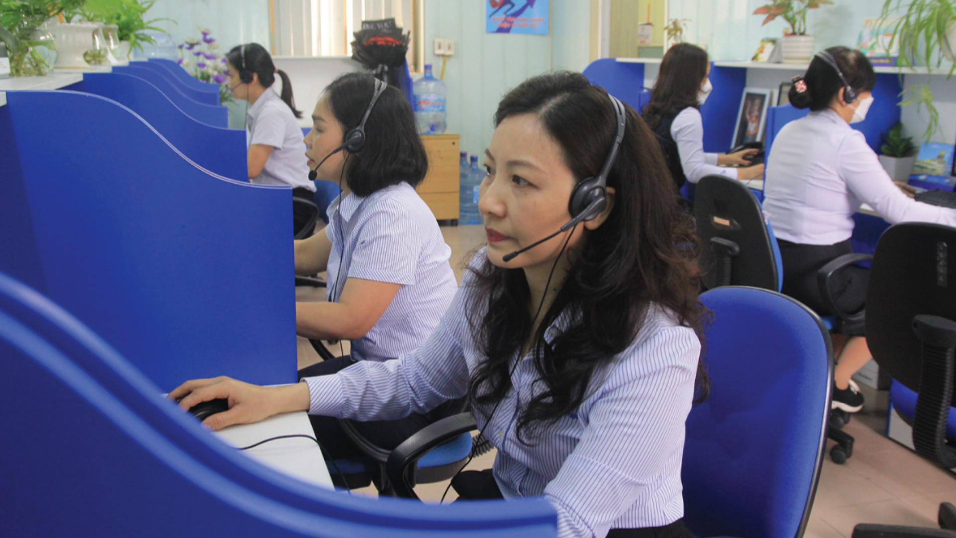 Hệ thống Tổng đài 1022 tiếp nhận và giải đáp thông tinthành phố được đưa vào vận hành năm 2024. 