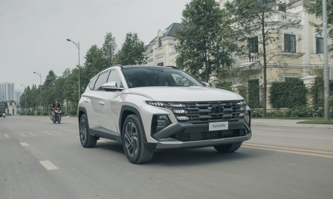 Phiên bản chạy thử của Hyundai Tucson trên đường phố Hà Nội. Ảnh: Quốc Huy