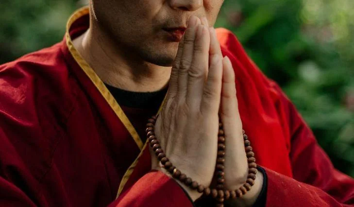 Theo Kinh Mộc Hoa Tử, Đức Phật từ xa xưa đã dùng chuỗi tràng 108 hạt. (Ảnh: Monk Mala)