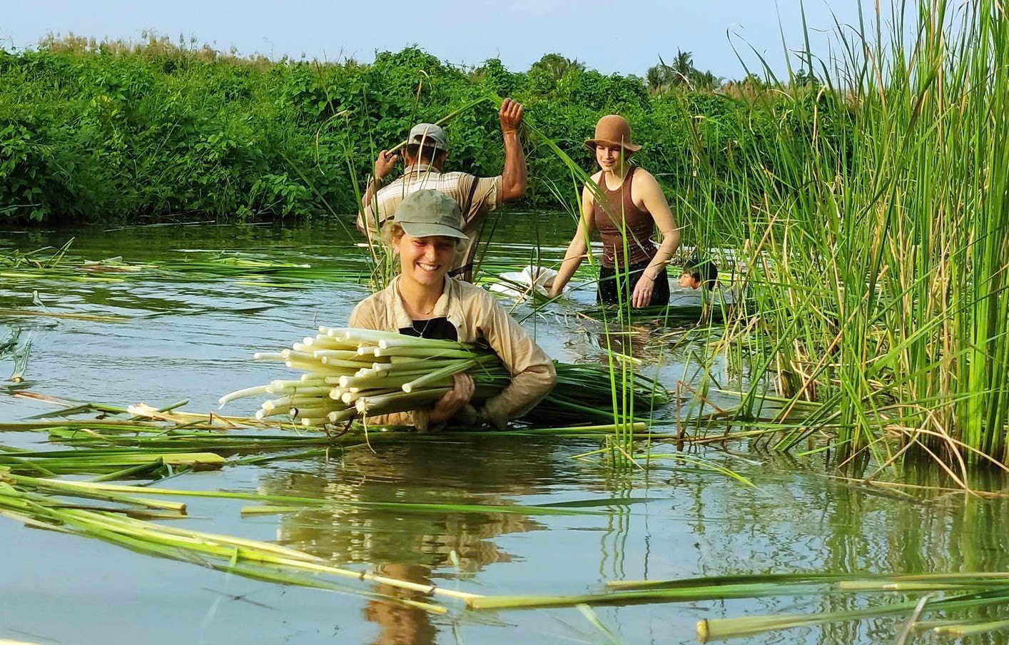 khach Tay nho bon bon he 2024.jpg