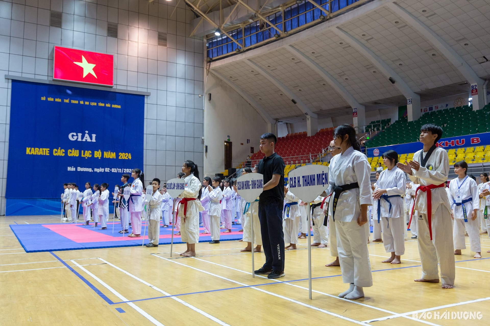 giai-karate-cac-clb-1.jpg