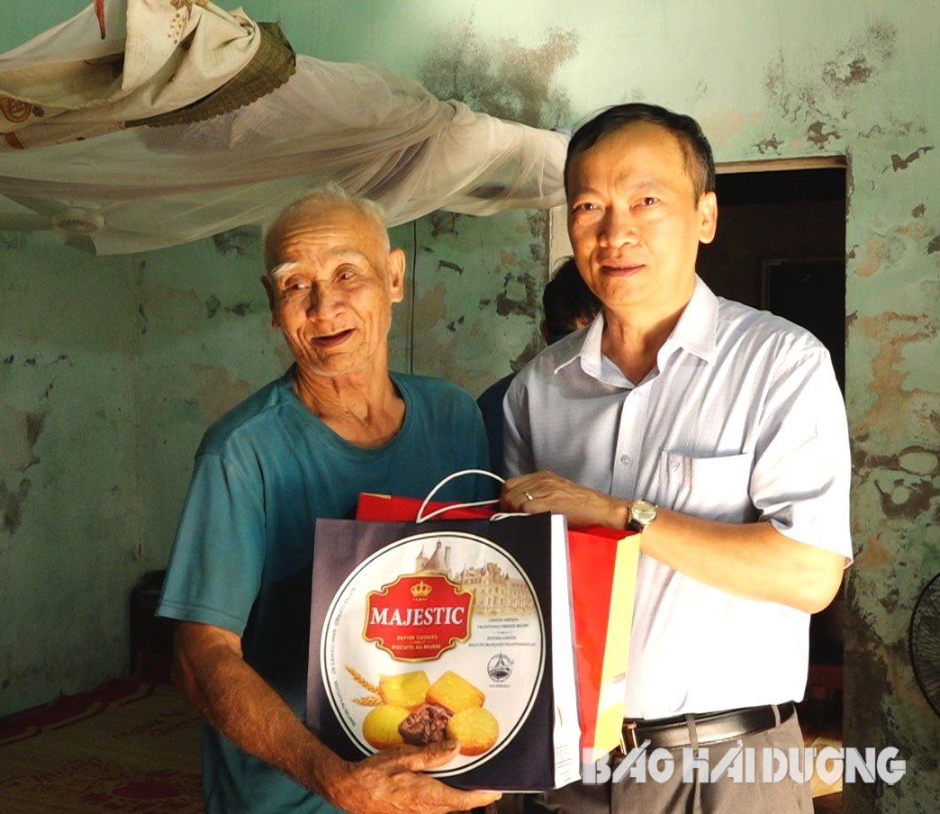 cam-giang-tang-qua-3.png