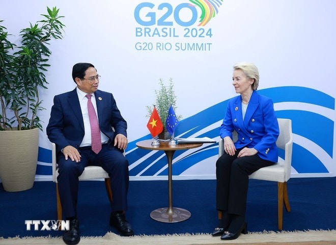 Thủ tướng Phạm Minh Chính gặp Chủ tịch Ủy ban châu Âu Ursula von der Leyen tại Hội nghị thượng đỉnh G20