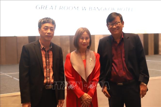 Two Vietnamese writers receive Thailand's Southeast Asian Writers Award