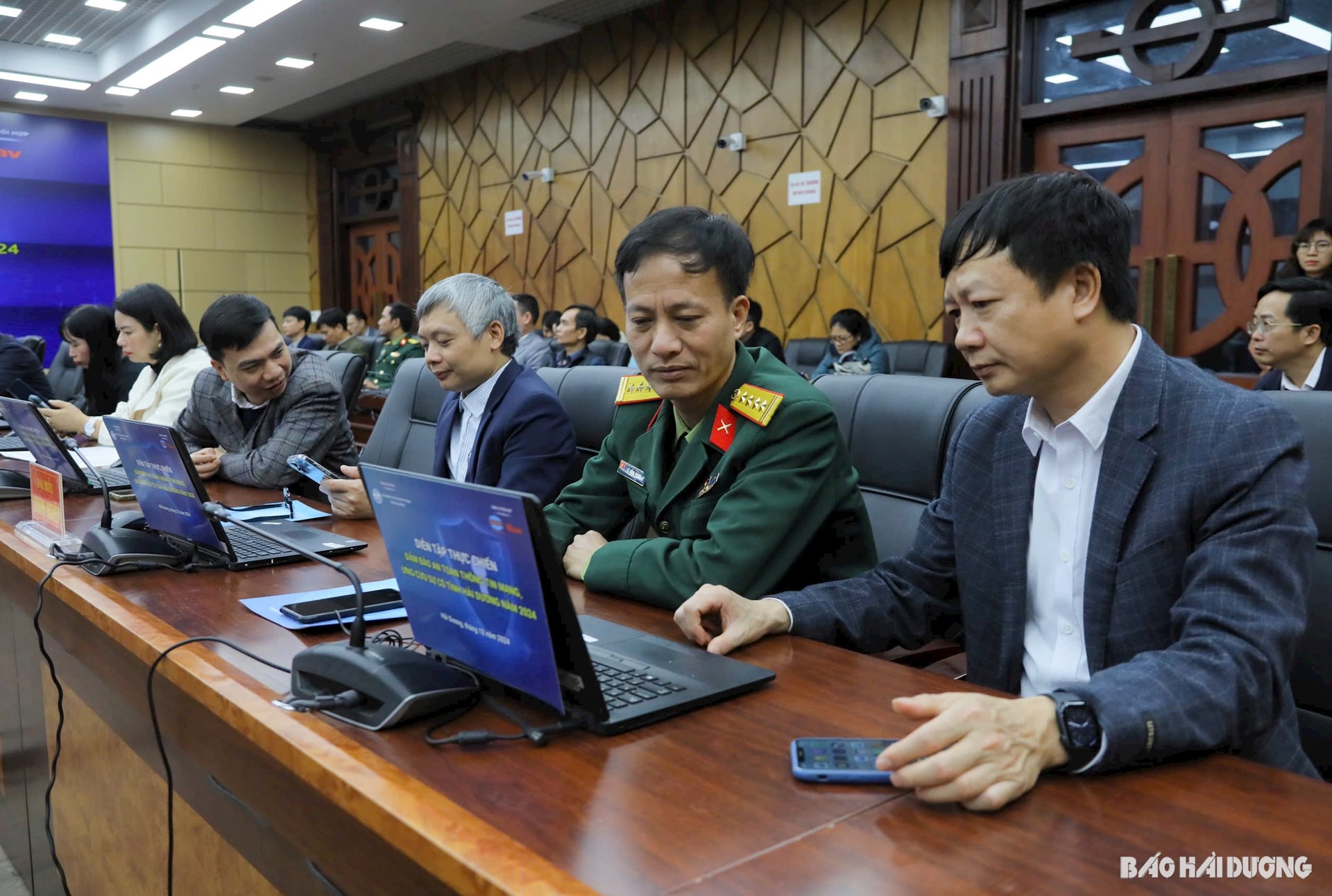 thuc-chien-an-ninh-mang.jpg