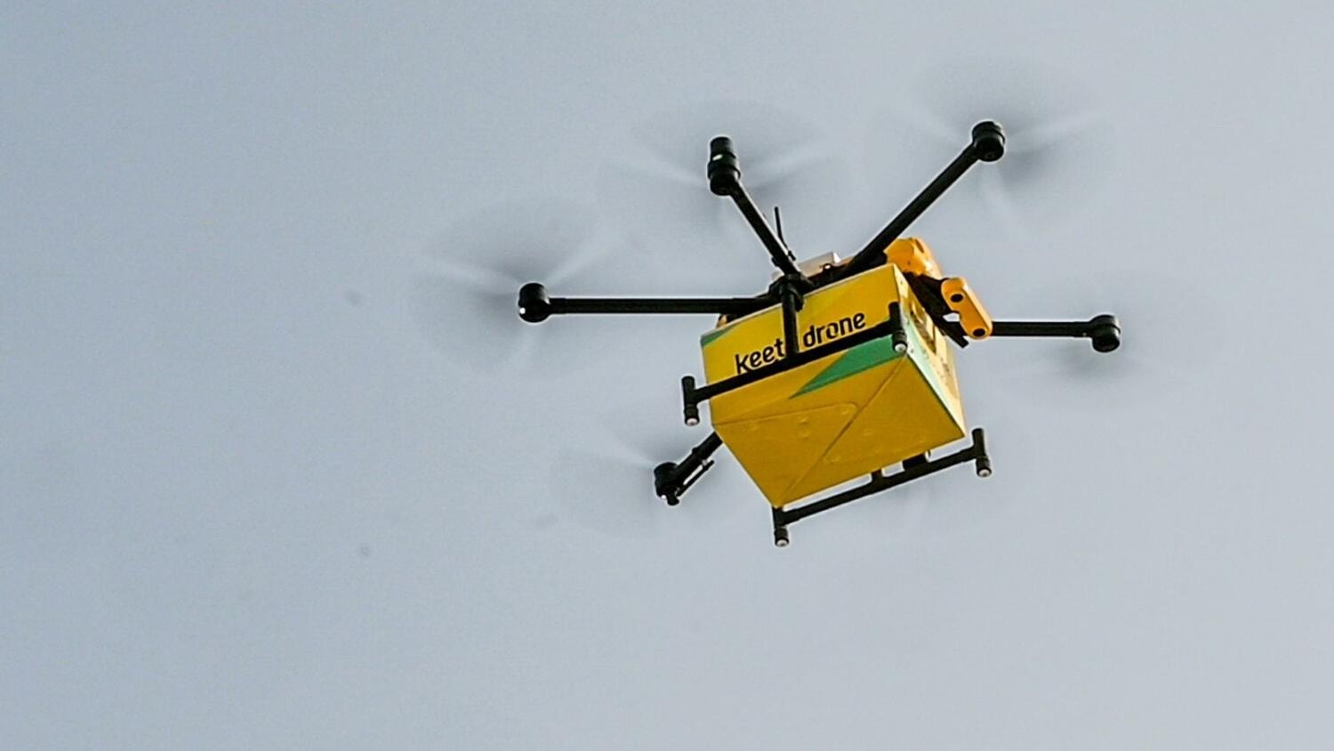 giao-hang-uav.jpg