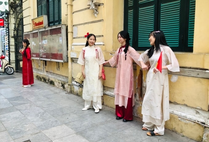 sam-ao-dai-tet-2.jpg