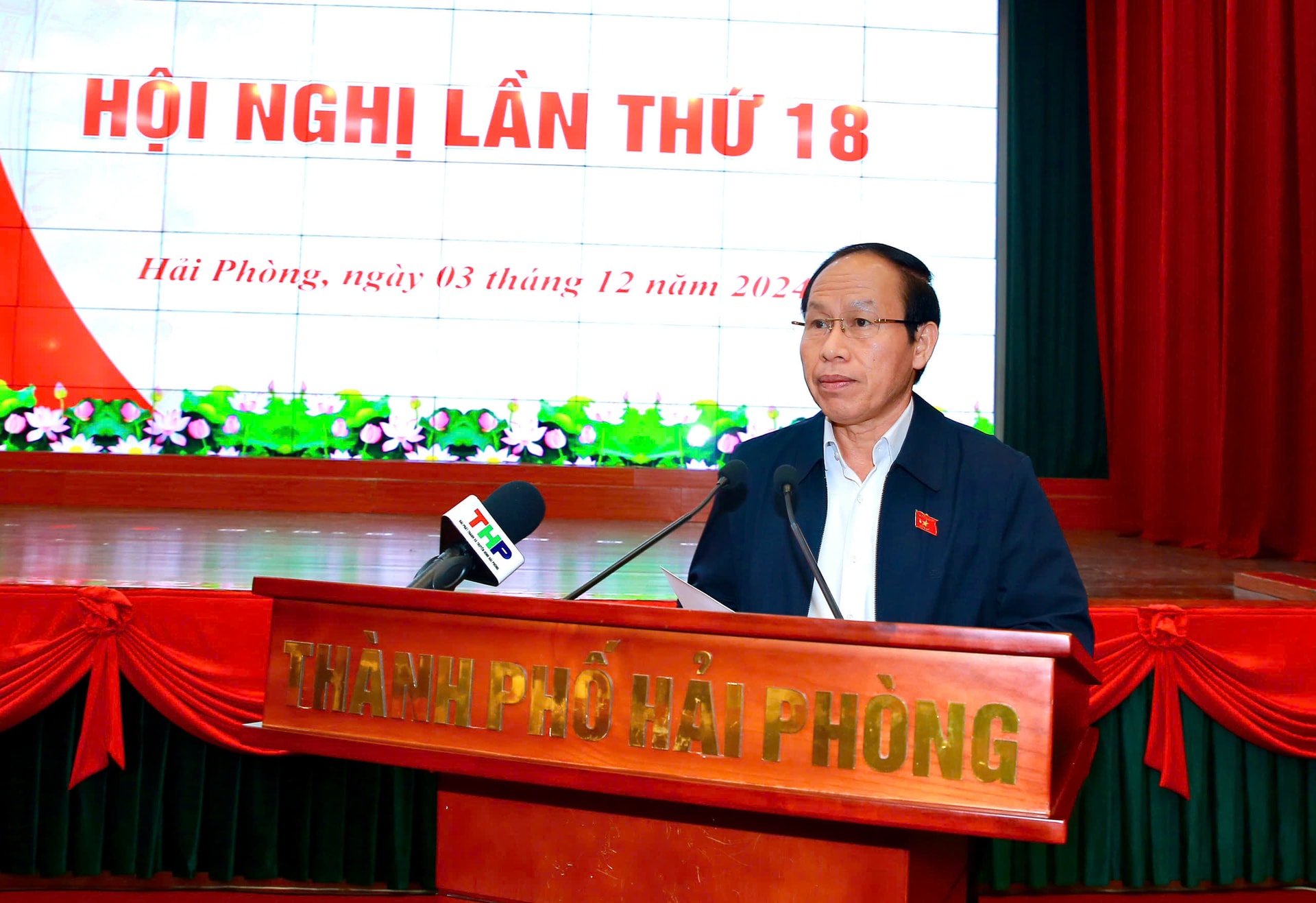 Đồng chí Lê Tiến Châu, Ủy viên Trung ương Đảng, Bí thư Thànhủy, Trưởng Đoàn đại biểu Quốc hội Hải Phòng phát biểu kết luận hội nghị.