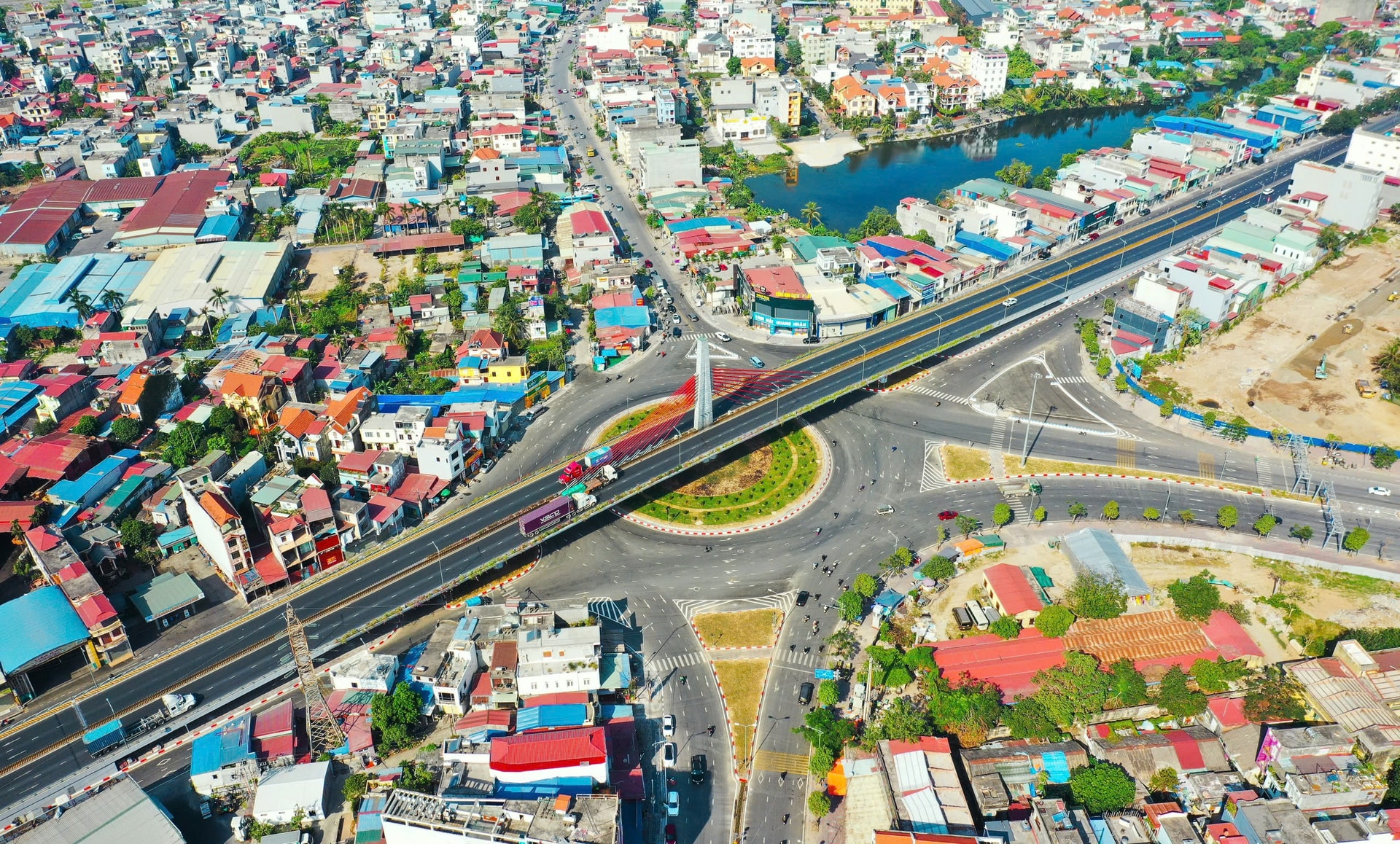 Hải Phòng đã và đang trở thành động lực phát triển quan trọng của cả nước.
