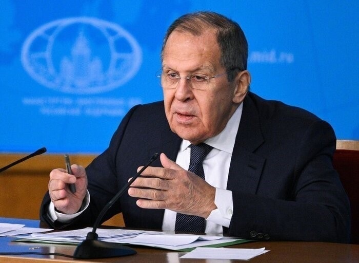 ngoai-truong-lien-bang-nga-sergei-lavrov-phat-bieu-trong-cuoc-hop-bao-o-moskva.jpg