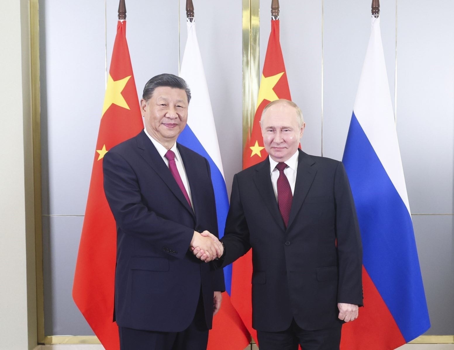 chu-tich-trung-quoc-tap-can-binh-va-tong-thong-nga-vladimir-putin-tai-cuoc-gap-o-astana-kazakhstan-ngay-3-7-2024.jpg