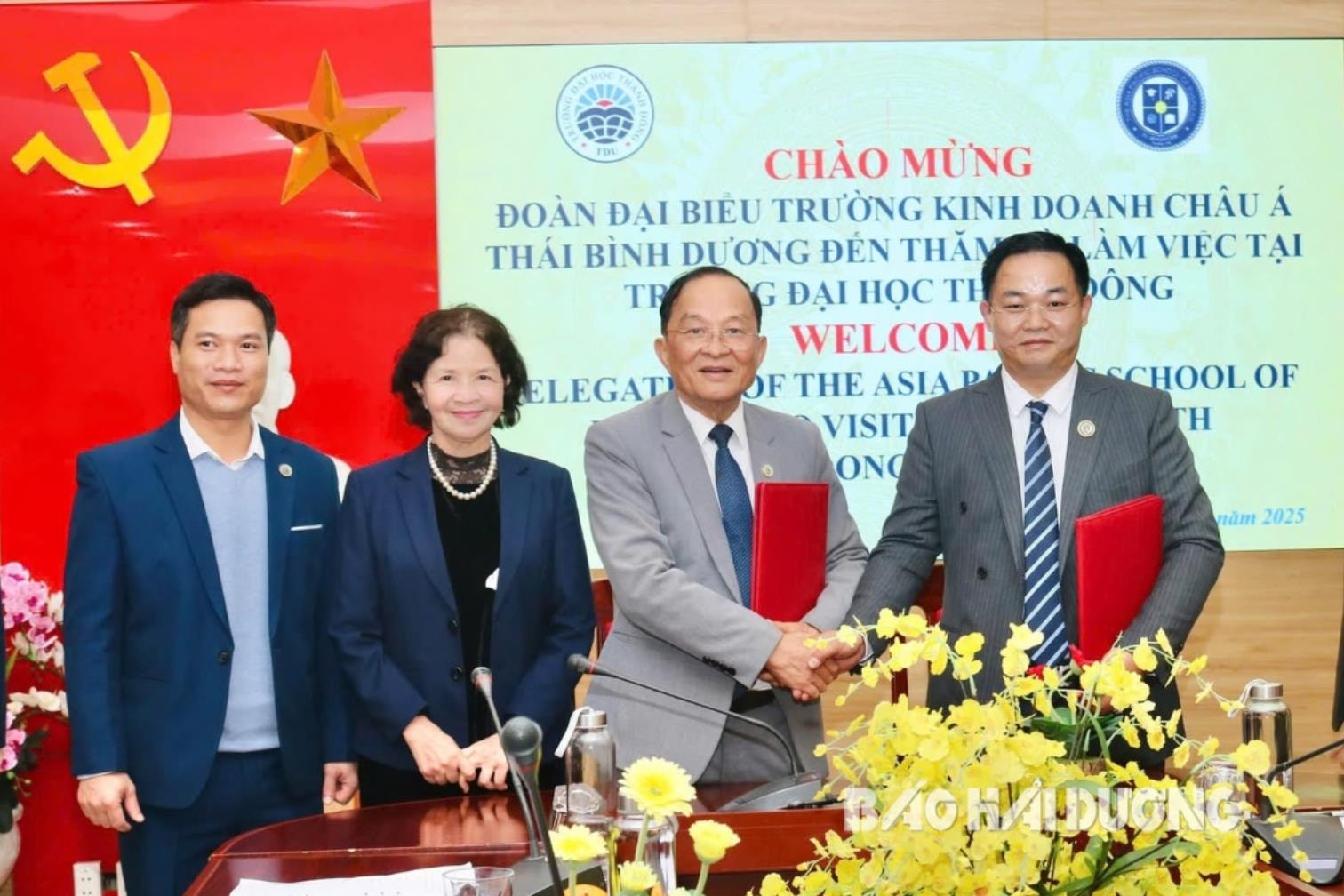 dai-hoc-thanh-dong(1).jpg