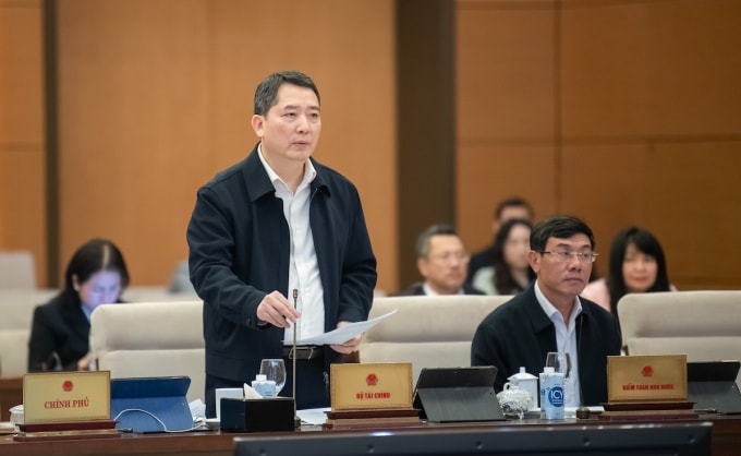 Ông Cao Anh Tuấn, Thứ trưởng Tài chính phát biểu chiều 10/3. Ảnh: Trung tâm báo chí Quốc hội