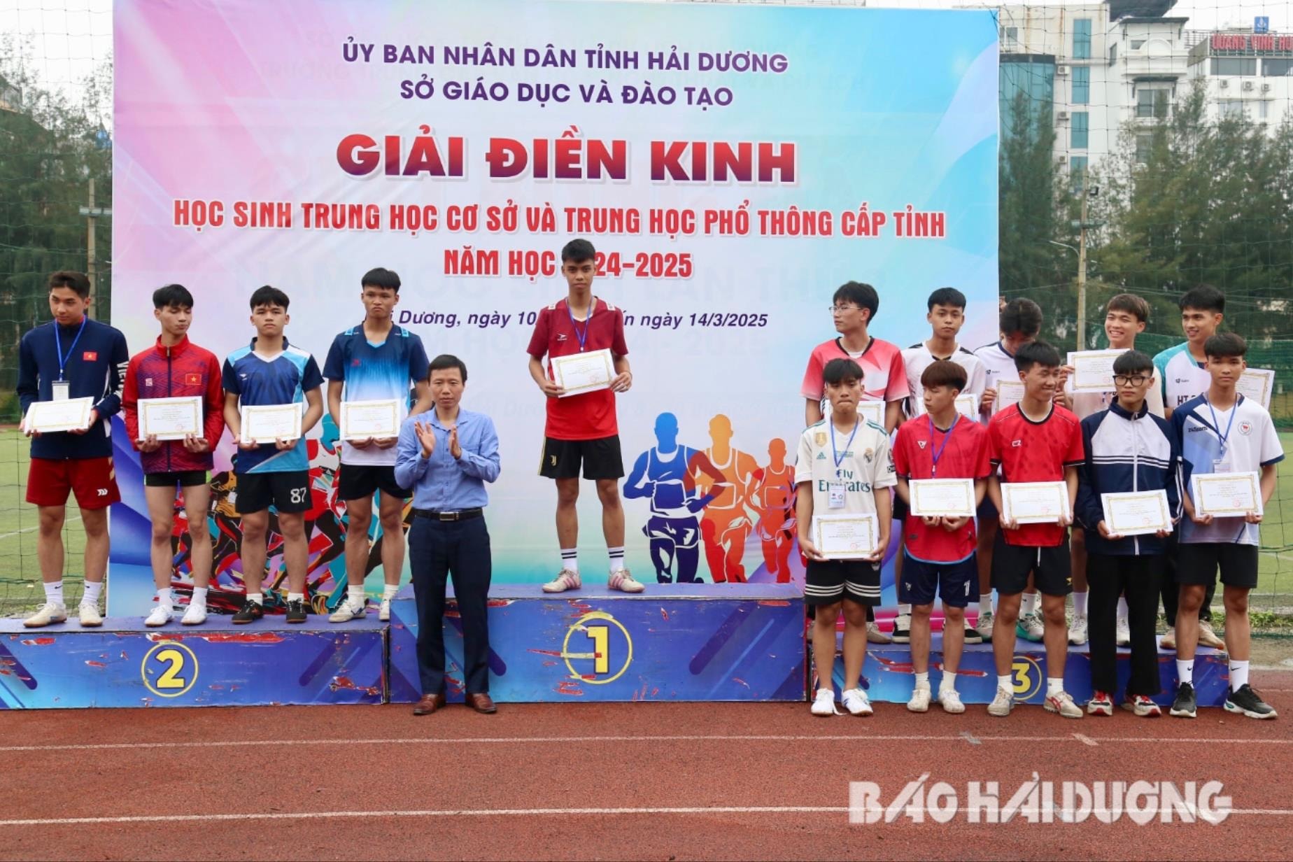 nhay-xa-nam-dien-kinh-2(1).jpg