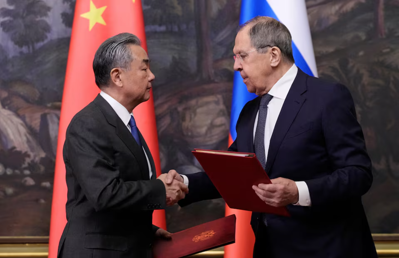 bo-truong-ngoai-giao-nga-sergei-lavrov-va-bo-truong-ngoai-giao-trung-quoc-vuong-nghi.png
