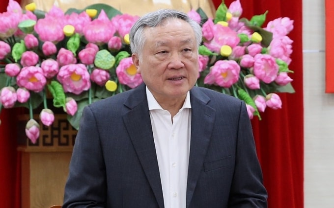 Phó thủ tướng Nguyễn Hòa Bình làm việc với tỉnh Quảng Ninh, chiều 2/4. Ảnh: Nguyễn Hoàng