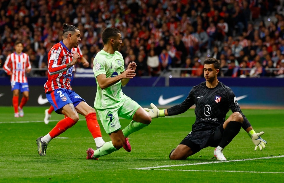 Atletico Madrid dau Barcelona anh 1