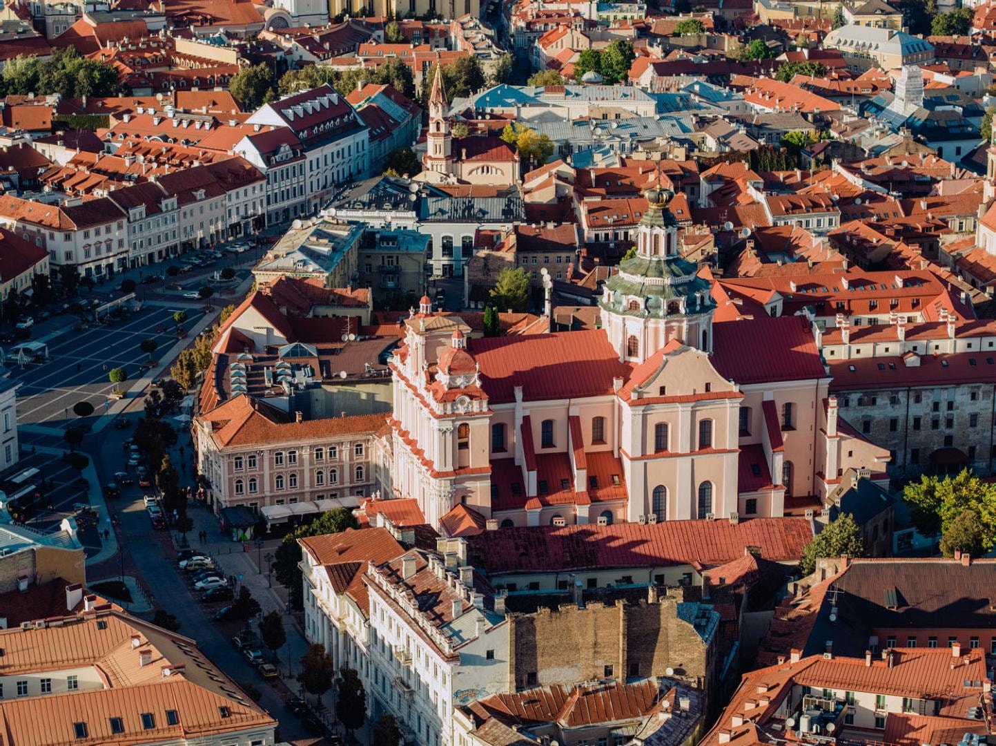 Mạng lưới đường mòn đi bộ dài 100km bao phủ hơn 61% diện tích thành phố Vilnius. (Nguồn: Internet)