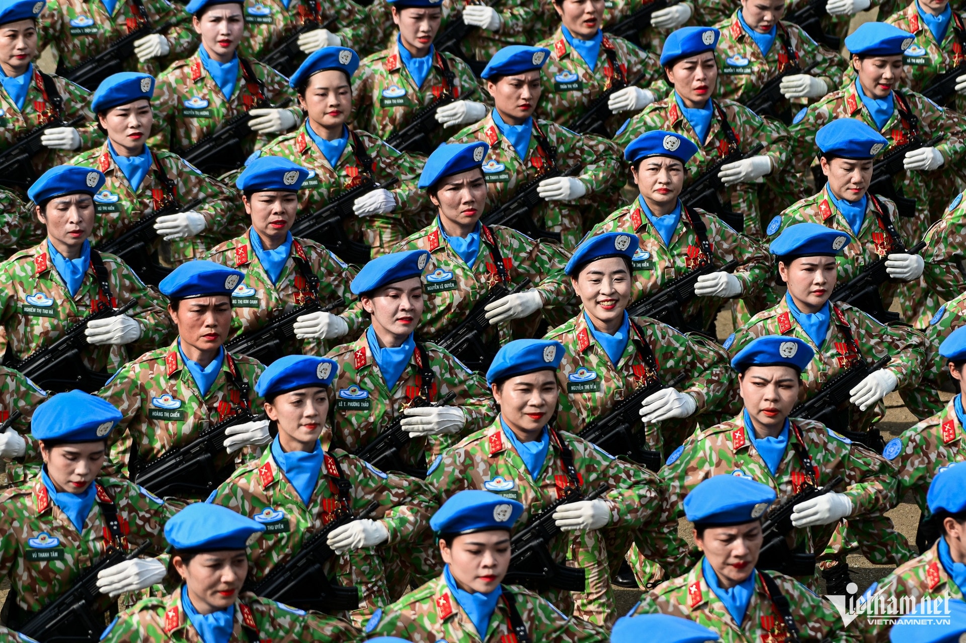 W-diễu binh nguyễn huế 13.jpg