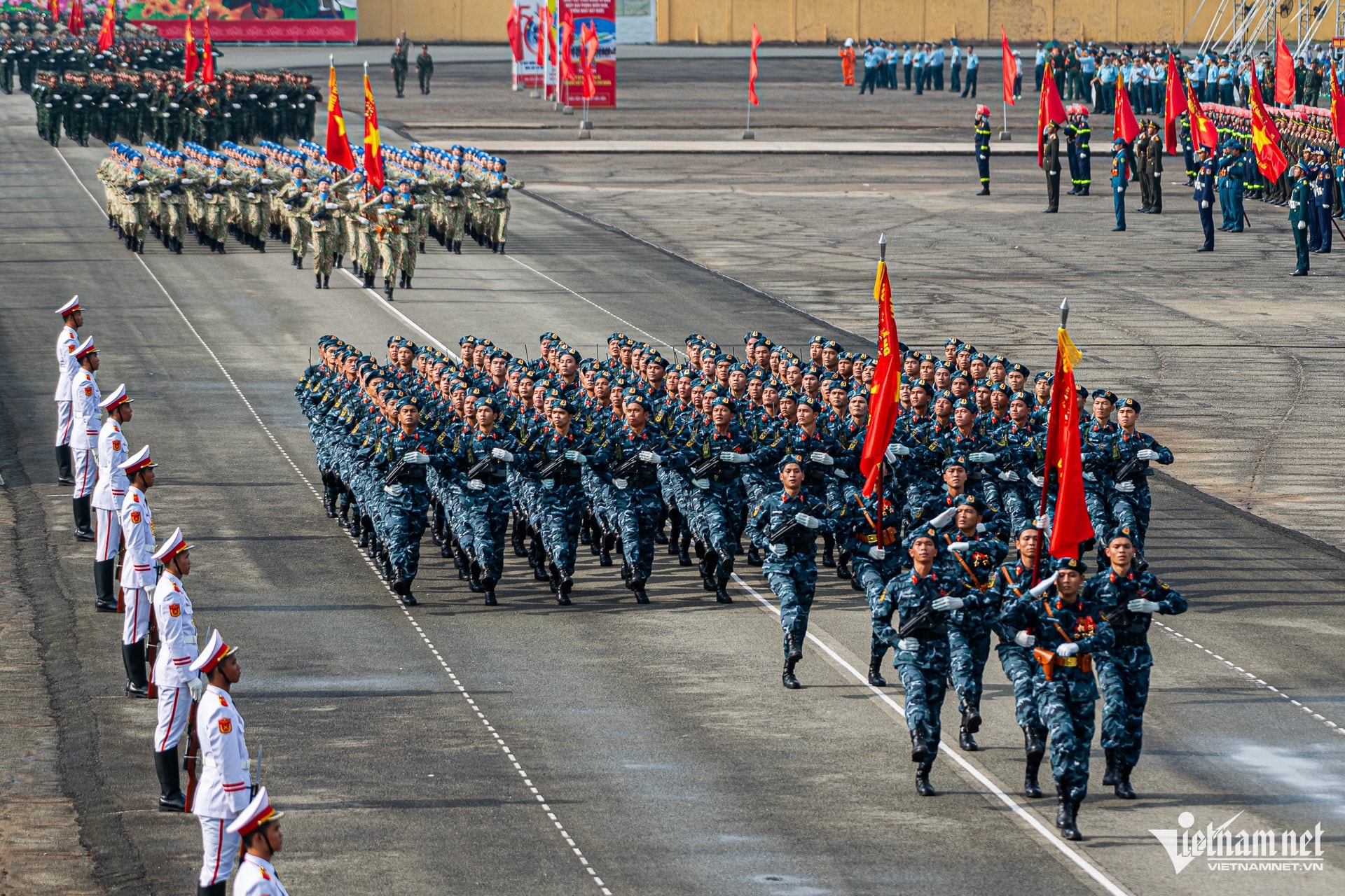 W-diễu binh nguyễn huế 21.jpg