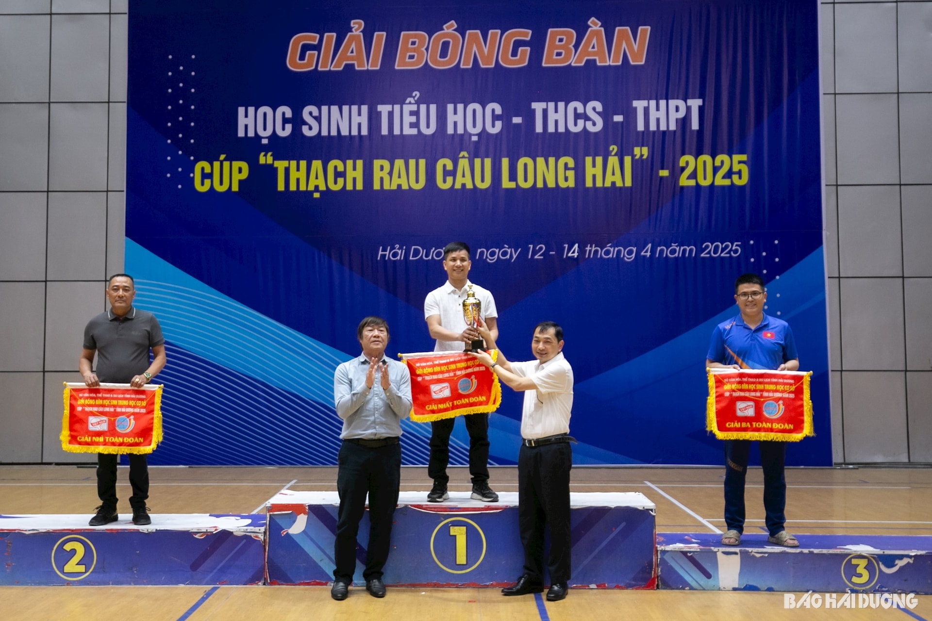 bong-ban-hoc-sinh-3.jpg