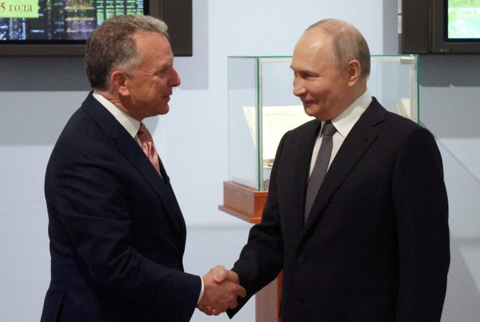 Kremlin Cautions: Peace Talks with Trump Require Patience