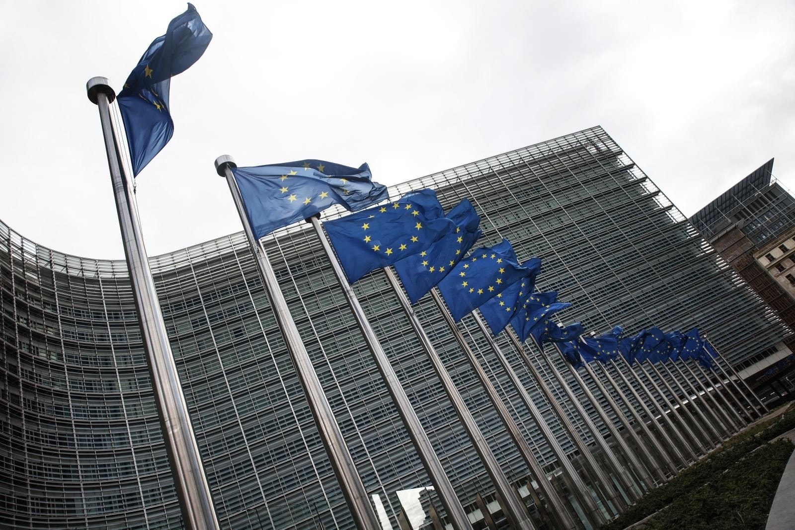 eu-an-ninh.jpg