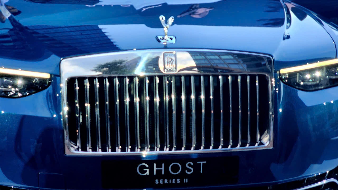 Rolls- Royce Ghost series 2- 3.jpg