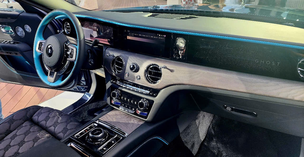 Rolls- Royce Ghost series 2--6.jpg