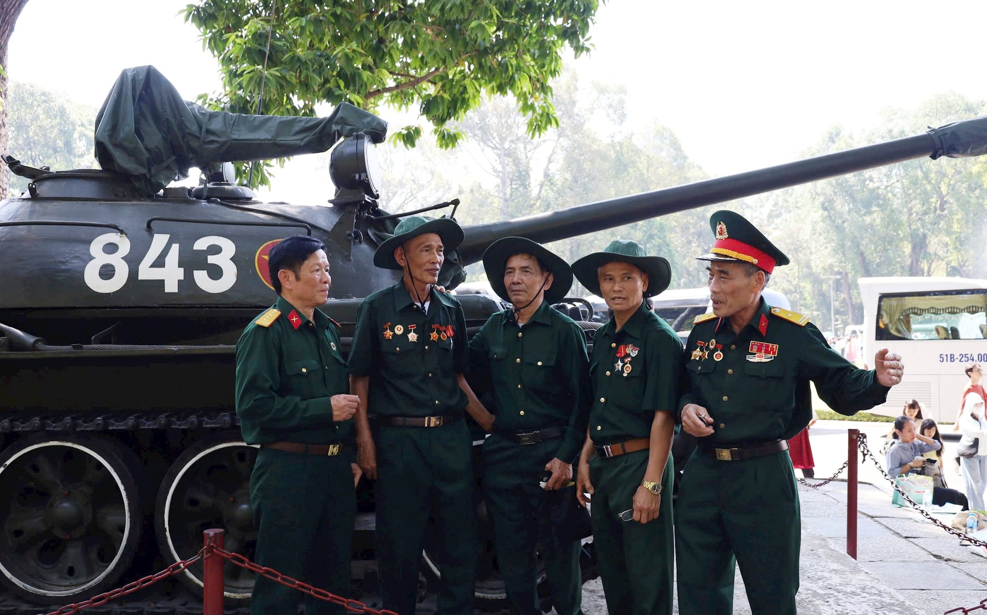 Dinh doc lap _vu chi hoan