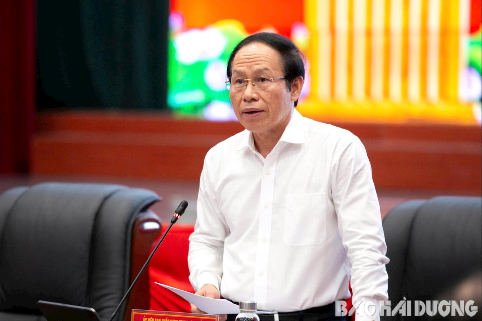 Đồng chí Lê Tiến Châu, Ủy viên Trung ương Đảng, Bí thư Thành ủy, Trưởng Đoàn Đại biểu Quốc hội TP Hải Phòng phát biểu tại hội nghị