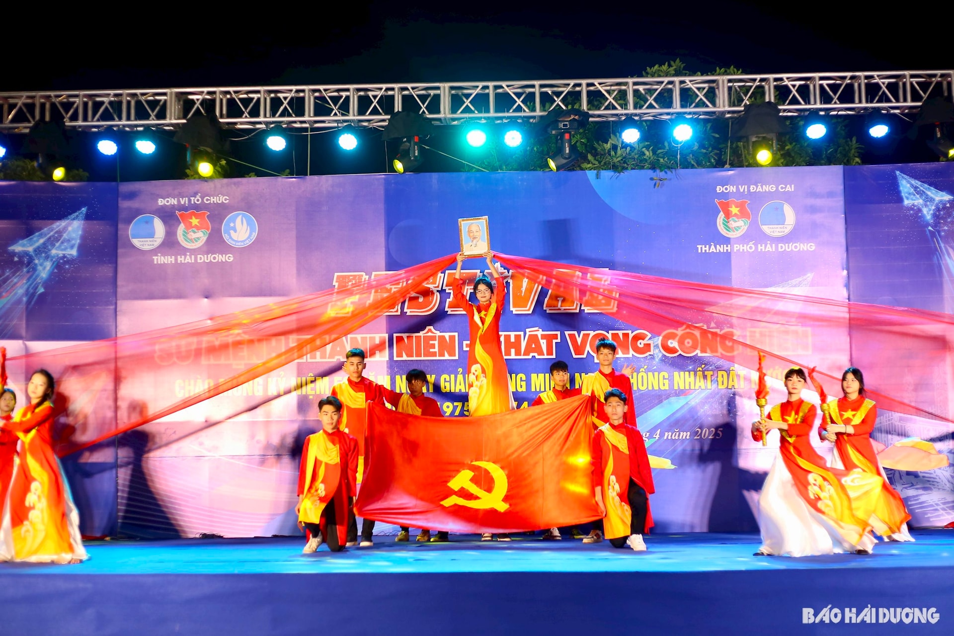 thanh-nien3.jpg