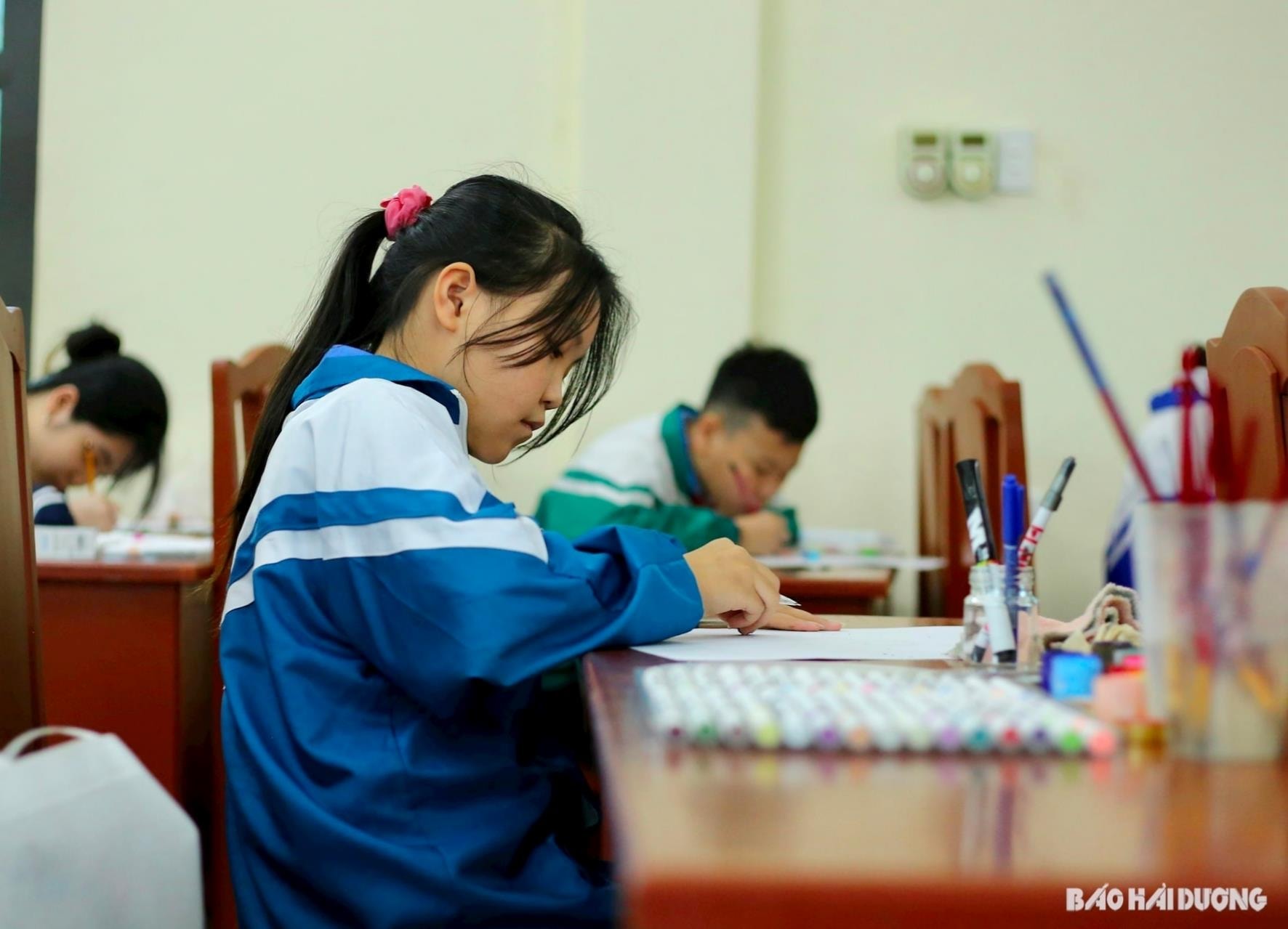 thi-ve-tranh.jpg