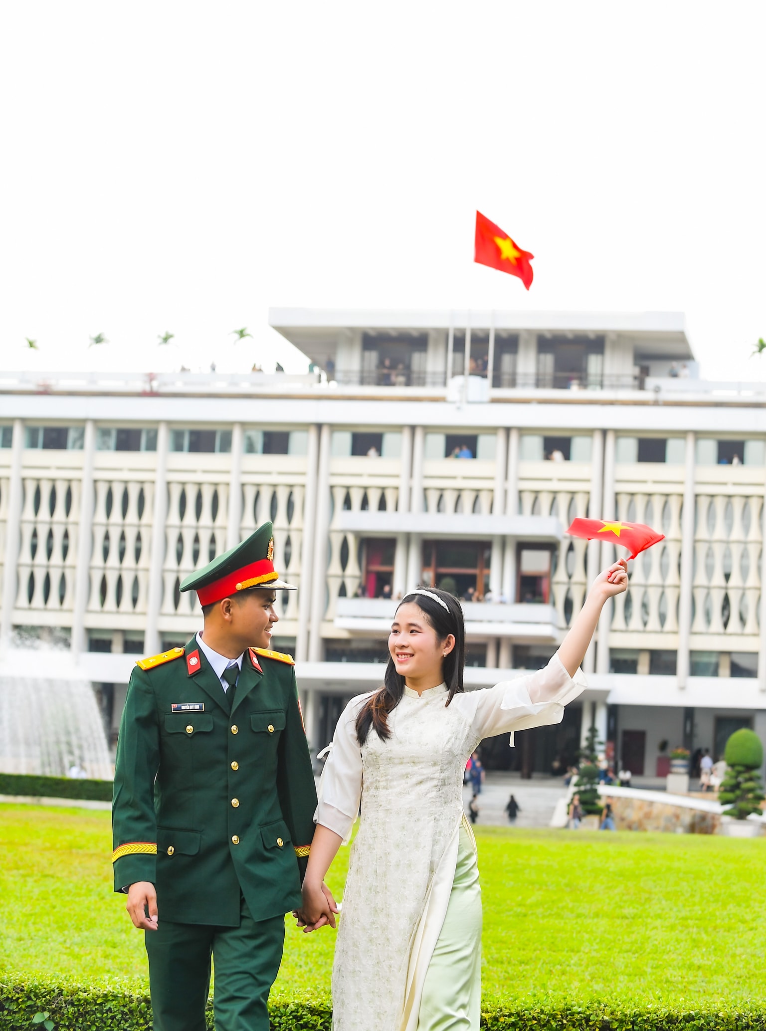 bieu-tuong-hoa-binh-810f3a7be03132a93b1935f62682c92e.jpg