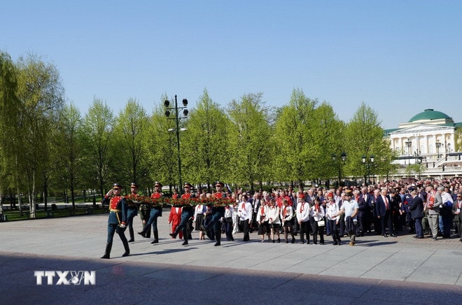ttxvn-dat-hoa-ky-niem-155-nam-ngay-sinh-vi-lenin-o-moskva3.jpg