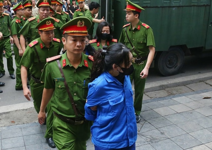 Đây vụ án có đông bị cáo tham gia đua xe, gây rối trật tự công cộng. Đa số còn rất trẻ, nhiều người chưa đủ 18 tuổi. Ảnh: Phạm Dự