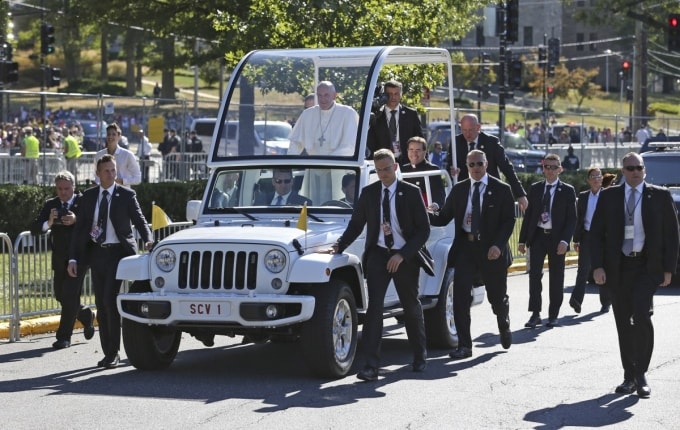 Mẫu Jeep Wrangler Giáo Hoàng Francis sử dụng tại Mỹ vào 2015. Ảnh: Doug Mills